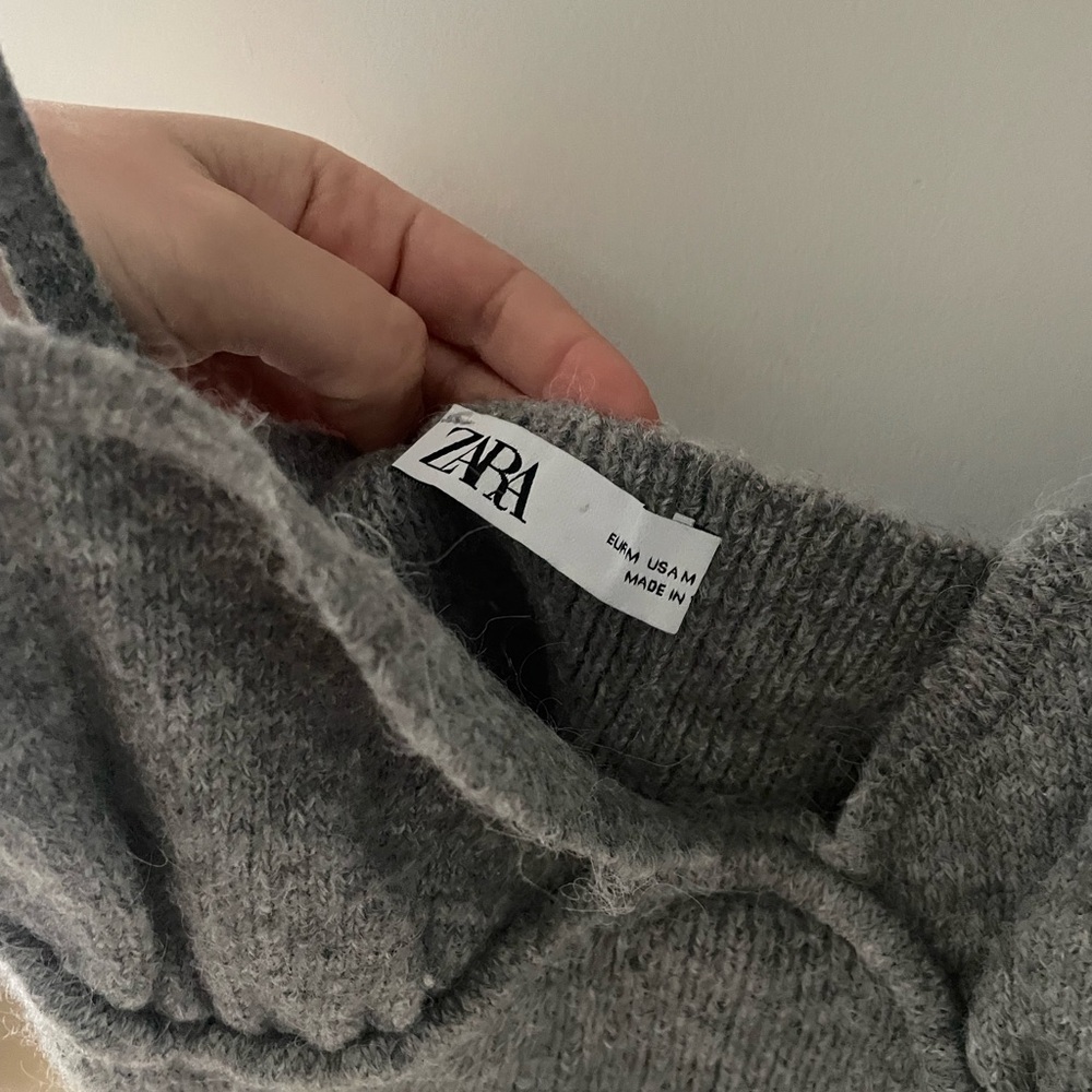 Gray Knit Top - image 3